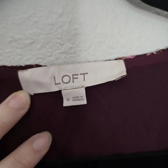 Loft Floral Long Sleeve Dress V Neck Size Medium - Picture 7 of 7